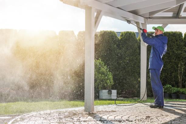 Best Pool Deck Cleaning  in Beacon Square, FL